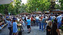 (Archivbild) Die erste Ausgabe des Konstanzer Stadtgartenfest im vergangenen Sommer wurde bereits gut von den Konstanzern angenommen.