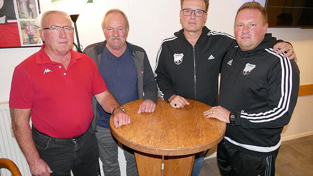 Geehrt für langjährige Mitgliedschaft (v.l.): Sigmar Stoll, Lothar Klotter, Peter Eckert und Sascha Klotter.