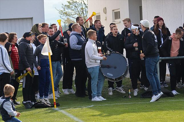 Bild 6: Die besten Bilder vom Spitzenspiel der Bezirksliga Bodensee zwischen Mühlhausen und dem TSV Singen