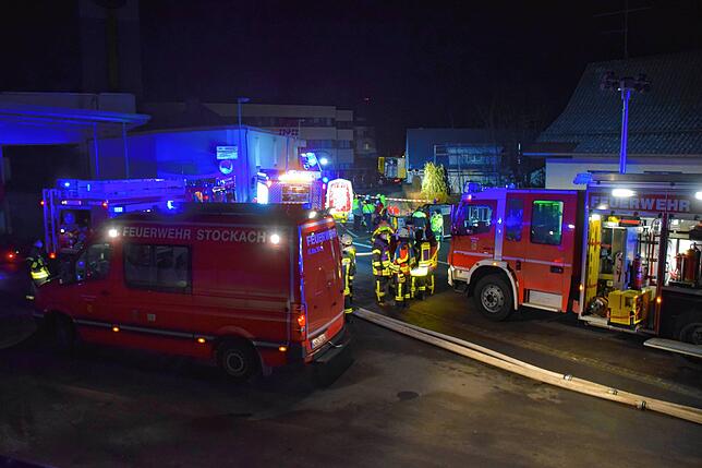 Bild 6: Gefahrgut-Unfall in Zizenhausen: Bilder vom kräftezehrenden Feuerwehreinsatz