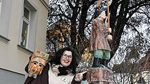 Mit dem Narrenbrunnen wurde den Wasserdreschern des Narrenvereins Kä-Stock Friedingen ein Denkmal gesetzt. Marion Grünewald ist Mitglied ...