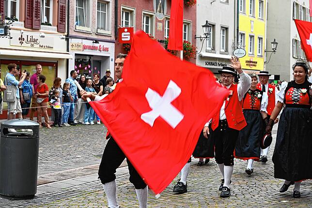 Bild 31: So schön ist das bunte Treiben am Chilbi-Festumzug (Teil 1)