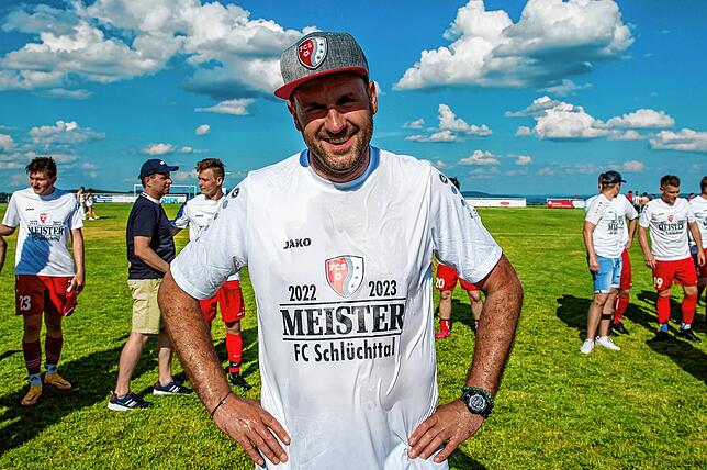 Michael Gallmann, Trainer FC Schlüchttal: „Hier haben wir als Kinder gekickt. Für mich ist ein Traum wahr geworden.“