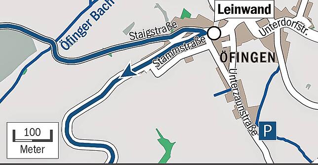 In Öfingen haben die Zuschauer einen guten Blick auf das Fahrerfeld.