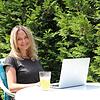 Barbara Müller bei der Arbeit. Sie schreibt an ihrem zweiten Kinderbuch.