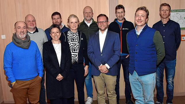 Zehn Kandidaten haben sich bereiterklärt, für die Bürgerliste Höchenschwand bei der Kommunalwahl anzutreten. Bild: Stefan Pichler