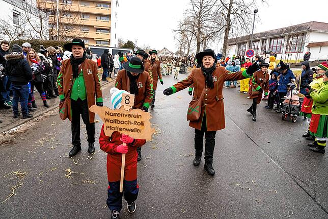 Bild 6: Grenzsteintreffen Brigachtal: Kirchdorf-Umzug begeistert Zuschauer