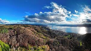 Unbezahlbarer Blick: Sie sieht der Bodensee aus einer Drohne in 107 Metern bei Sipplingen aus.