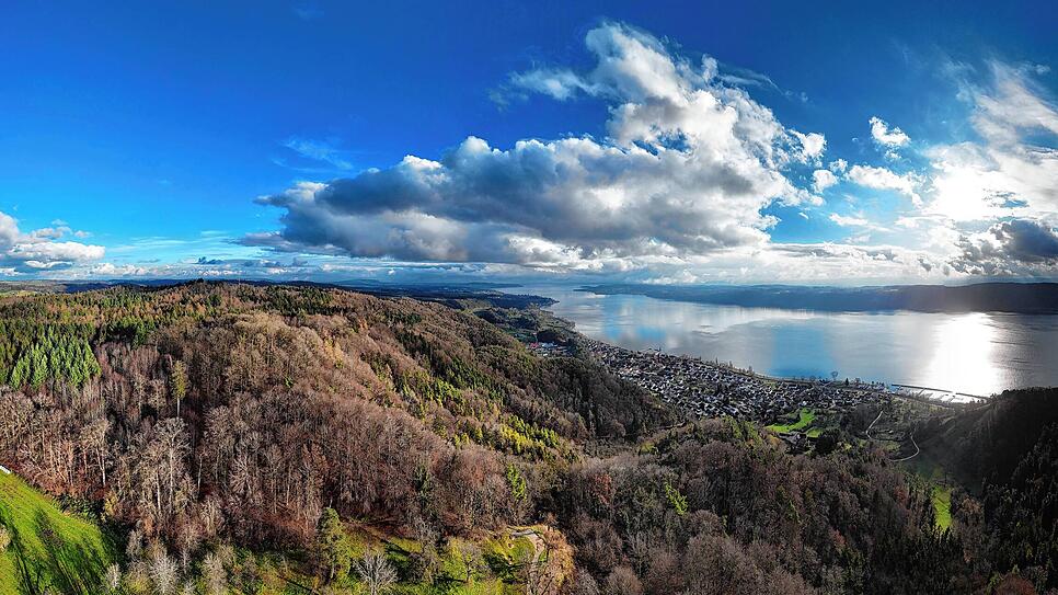 Unbezahlbarer Blick: Sie sieht der Bodensee aus einer Drohne in 107 Metern bei Sipplingen aus.