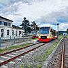 Die Biberbahn (rechts) im Bahnhof von Stockach nimmt bald wieder ihren Saisonbetrieb auf. Direkt zum Auftakt gibt es zwei Besonderheiten ...