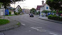 In der Ortsdurchfahrt von Untersiggingen wird die Hauptwasserleitung erneuert. In diesem Zusammenhang wird der Straßenbelag saniert und ...