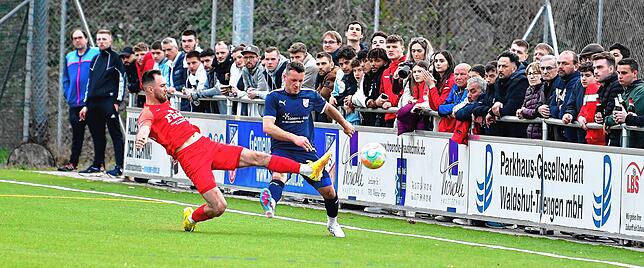 Bild 18: VfB Waldshut gewinnt Derby gegen den FC Tiengen 08 mit 3:1 &ndash; und wir haben Bilder!