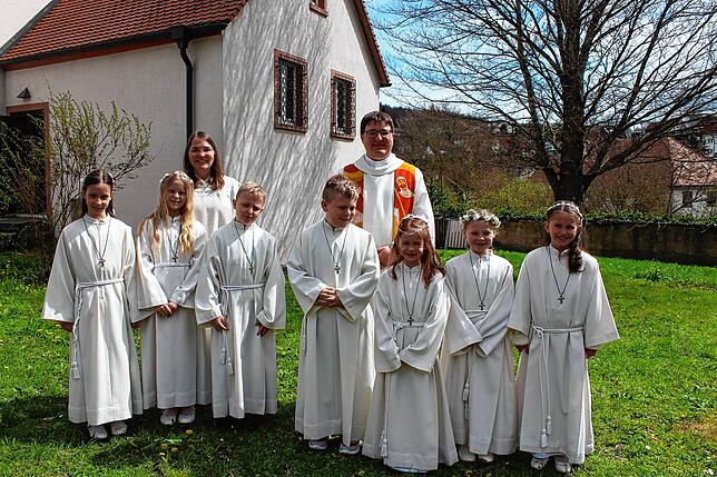 In Weilersbach sind Damian Pajestka, Nico Klausmann, Amilia Fredersdorf, Marie Heinichen, Marie Wiehl, Emilia Schmutte und Alina ...