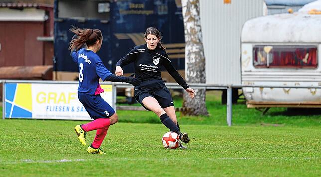Bild 7: Unsere Bildergalerie vom Frauen-Bezirksliga-Spitzenspiel zwischen Kirchen-Hausen und Wolterdingen