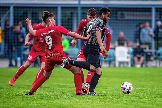 Bild 9: FC Schlüchttal gewinnt Top-Spiel bei der SG Höchenschwand/Häusern mit 3:0 &ndash; und wir haben Bilder!
