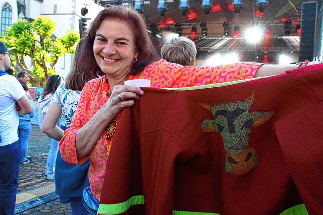 „Heilige Kuh“: Für Gisela Zahn ist die von der Band handgemachte und selbstbemalte Original-Jacke aus deren Anfängen ein echtes ...