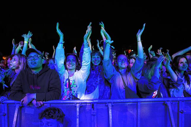Bild 29: Campus Festival 2024 - Bilder von Juli, Juju und ihren Fans