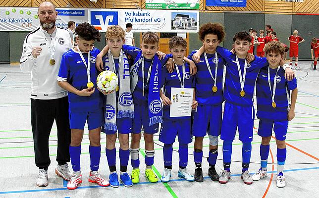 Bild 1: Unsere große Bildergalerie vom D-Jugendfinale der Futsal-Bezirksmeisterschaft in Pfullendorf