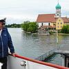 Schiffsführer Stefan Holitsch freut sich, dass die Schiffe der Weißen Flotte jetzt auch wieder nach Österreich und in die Schweiz fahren ...