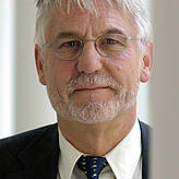 Hirnforscher Gerhard Roth, 77, war lange Professor an der Universität Bremen. Sein Fachgebiet ist der Zusammenhang zwischen ...
