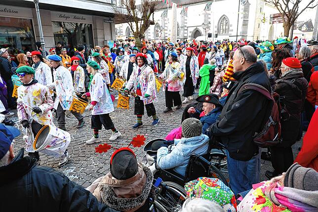 Bild 19: Fastnachtsumzug Radolfzell 2025: Alle Bilder vom farbenfrohen Spektakel