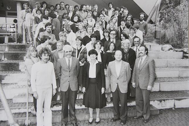 1976: Die Kooperative Gesamtschule Konstanz-Wollmatingen öffnet. Erst 1987 bekommt sie den heutigen Namen Geschwister-Scholl-Schule. In ...