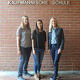 Sabine Harsch, Leiterin der Hugo-Eckener-Schule, hat die betroffenen Schüler und Lehrer am Donnerstagabend über den Corona-Fall informiert.