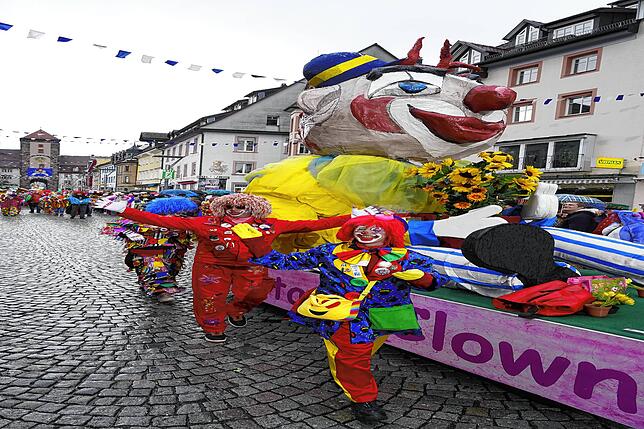 Bild 27: Alle Bilder vom großen Umzug in Villingen am Dienstag (4)