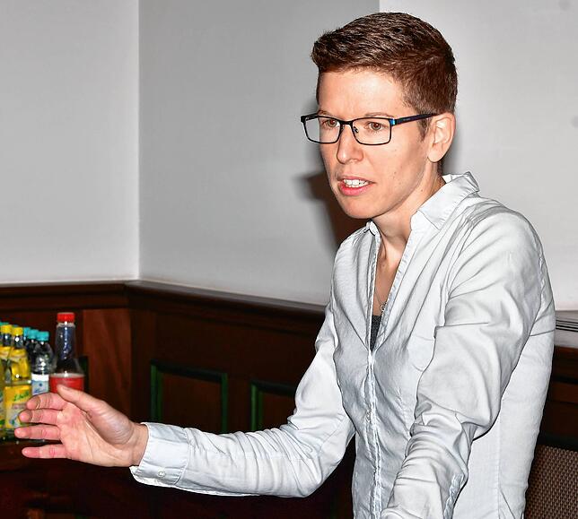 Gastgeberin: Die Bezirksvorsitzende Katharina Keßler führte durch den Ehrenamtstag des Fußballbezirks Hochrhein in Wehr: „Es ist ...