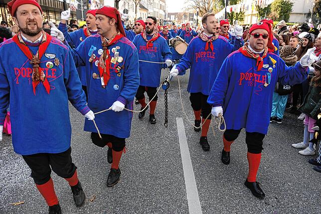 Bild 9: Alle Bilder zum Narrenbaumzug durch die Singener Innenstadt