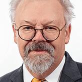 Wolfgang Proske, 70, stammt aus Kelheim in Bayern. Bis 2018 arbeitete der Sozialwissenschaftler an Schulen in Bayern und ...