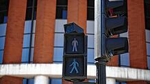 Ausgeschaltete Ampel in Madrid während des Stromausfalls. Am 28. April hatte es in Spanien und Portugal einen großflächigen Stromausfall ...
