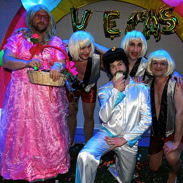 Bild 26: Viva Las Vegas &ndash; Bilder vom Holzhauerball im Milchwerk (2)