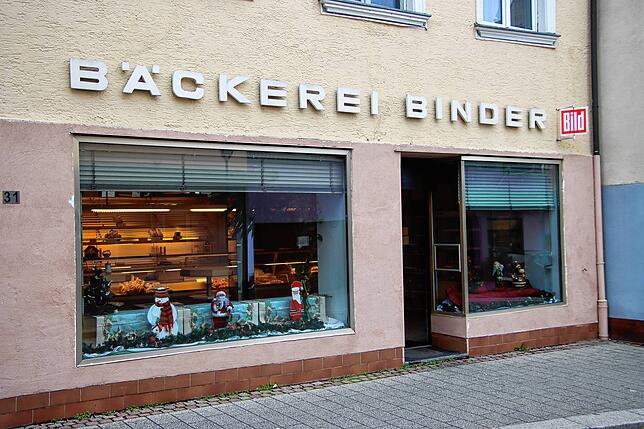 Die Bäckerei Binder in der Hauptstraße 32 in Stockach hat am 24. Dezember von 6.30 Uhr bis 12.30 Uhr geöffnet.