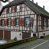 Bei der alten Schule am Rathausplatz, will die Gemeinde im nächsten Jahr einiges machen. An diesem Giebel wird die Torkel saniert, am ...