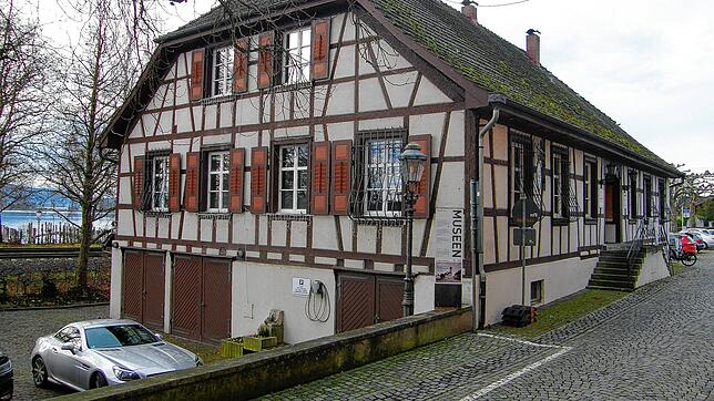 Bei der alten Schule am Rathausplatz, will die Gemeinde im nächsten Jahr einiges machen. An diesem Giebel wird die Torkel saniert, am ...