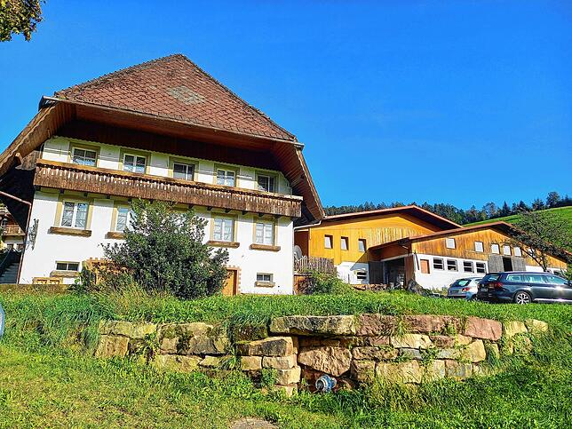 Der Prinzbachhof in Fischerbach im Schwarzwald. Im Jahr 1348 erstmals urkundlich erwähnt ist er einer der ältesten Bauernhöfe in ...