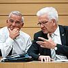Wenig zu lachen haben Thomas Strobl (CDU) und Winfried Kretschmann (Grüne) beim Blick auf die Beliebtheitsrangliste.