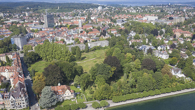 Der Büdingen-Park in einer Drohnenaufnahme. Geht es nach dem Willen der Stadt und des Investors, wird hier ab Januar ein Luxus- und ...