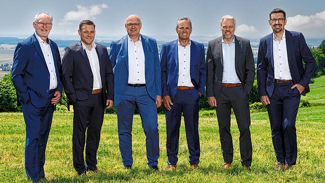 Die Vorstandschefs der drei Volksbanken, die fusionieren wollen: Gerhard Weisser (Volksbank Altshausen eG), Klaus Thaler (Volksbank Bad ...