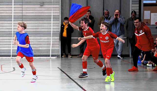 Bild 12: Unsere große Bildergalerie von der Futsal-Bezirksmeisterschaft der E-Junioren in Hilzingen, Teil 1!