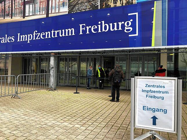 Hier sollen ab jetzt Tausende Menschen gegen das Coronavirus geimpft werden: Das Impfzentrum in der Freiburger Messe.