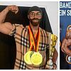 Stark, stärker, Tümpel: Was vor einem Jahr mit einer Diät begann, ist heute zu seinem Leben geworden: Als Bodybuilder hat der Bad ...