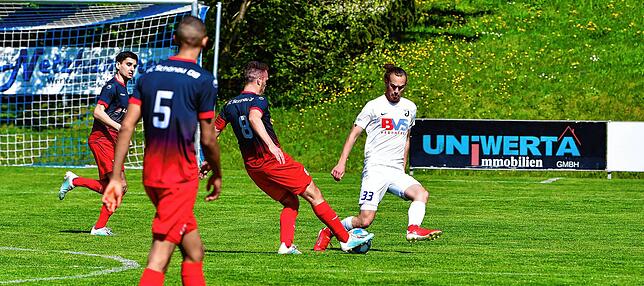 Bild 13: FC Schönau siegt überraschend mit 1:0 beim FC Erzingen &ndash; und wir haben Bilder!