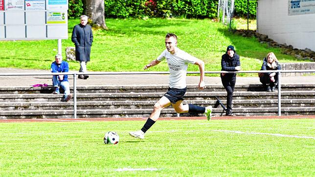 Bild : SG FC Wehr/Brennet besiegt den SV Waldhaus mit 3:2