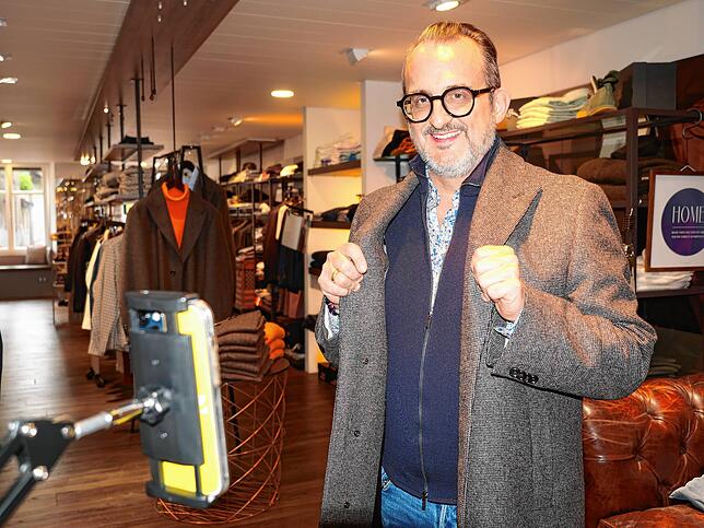Thomas Wartner von „Stulz-Mode – Genuss – Leben“ in Waldshut-Tiengen geht mit seiner Mode jetzt online.