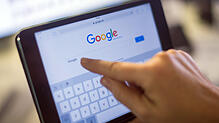 Bei Google wird jede Suchanfrage gespeichert und ausgewertet. Wo und zu welchen Themen der Suchbegriff Konstanz 2019 gegoogelt wurde, ...