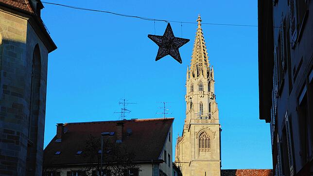Bild : An Weihnachten in die Kirche? Hier finden sie eine Übersicht aller Corona-Regeln an Heiligabend und die Termine für die Messen