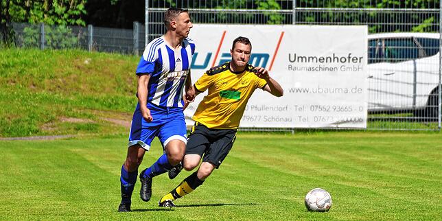 Bild 14: SV Karsau schießt sich mit 14:0 bei der Spvgg. Utzenfeld zum Titel &ndash; und wir haben Bilder!