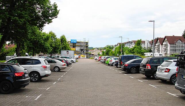 Der Bahnhof Tiengen bietet einige Parkmöglichkeiten.